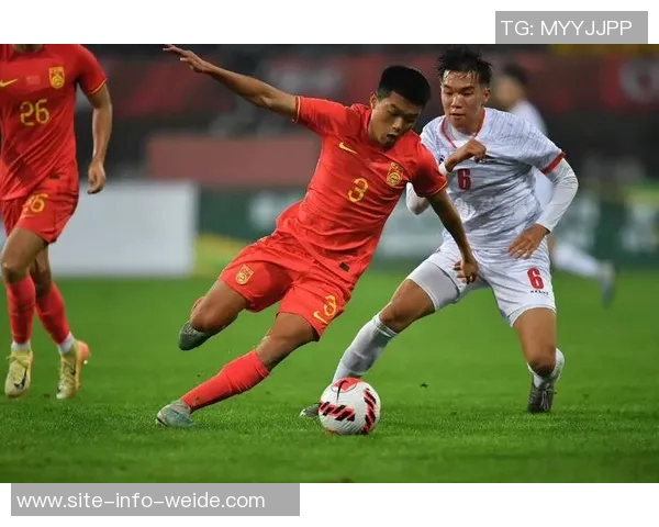 彝族球员日火瓦体随津门虎试训引关注曾因飞踹裁判遭争议