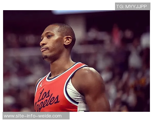 快船邓恩称赞保罗职业素养观察其比赛对自己成长助益良多